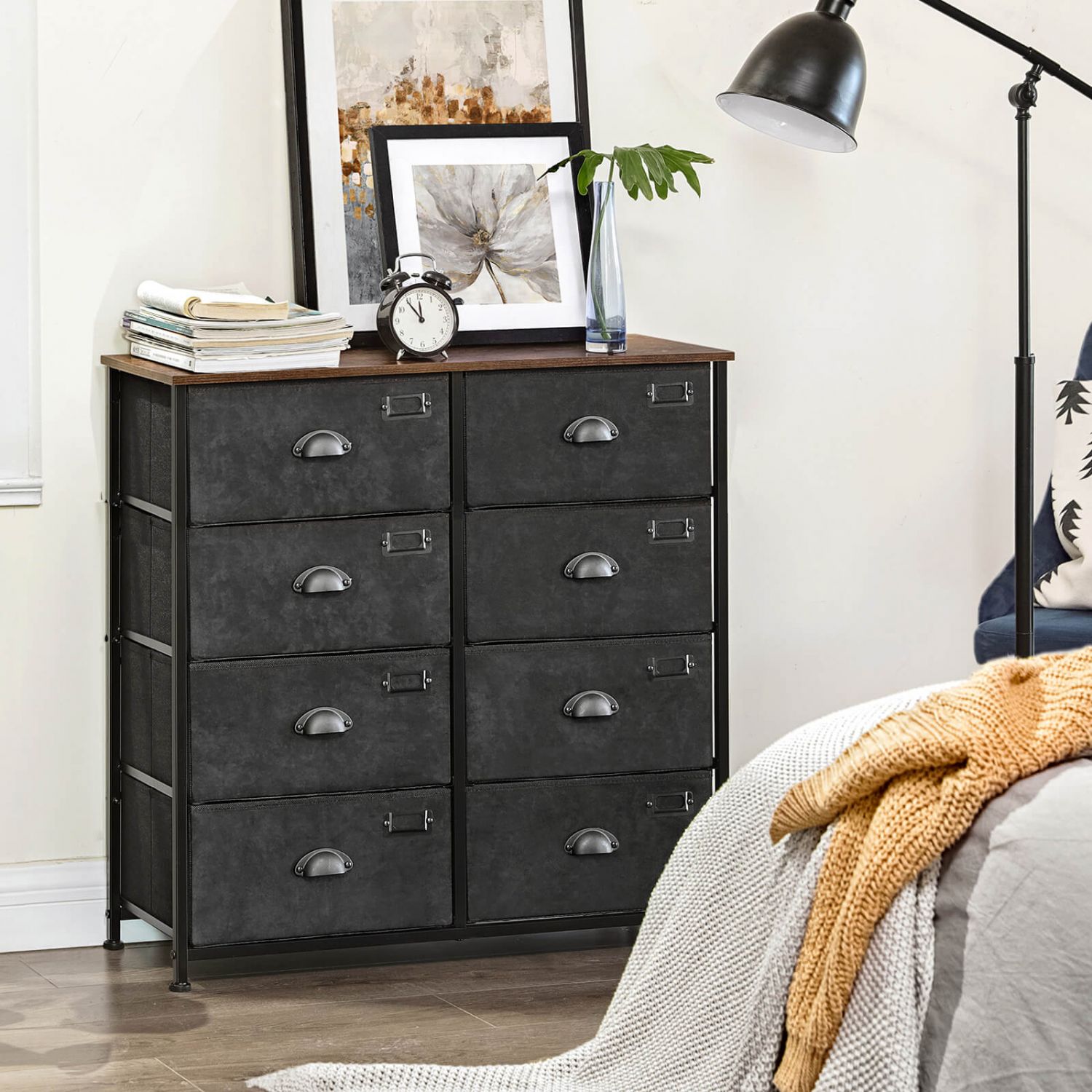 Dresser with 8 Drawers